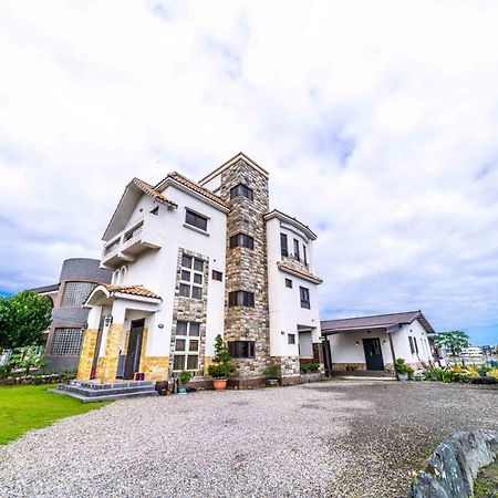 Pensjonat Aurora Castle Luodong Zewnętrze zdjęcie